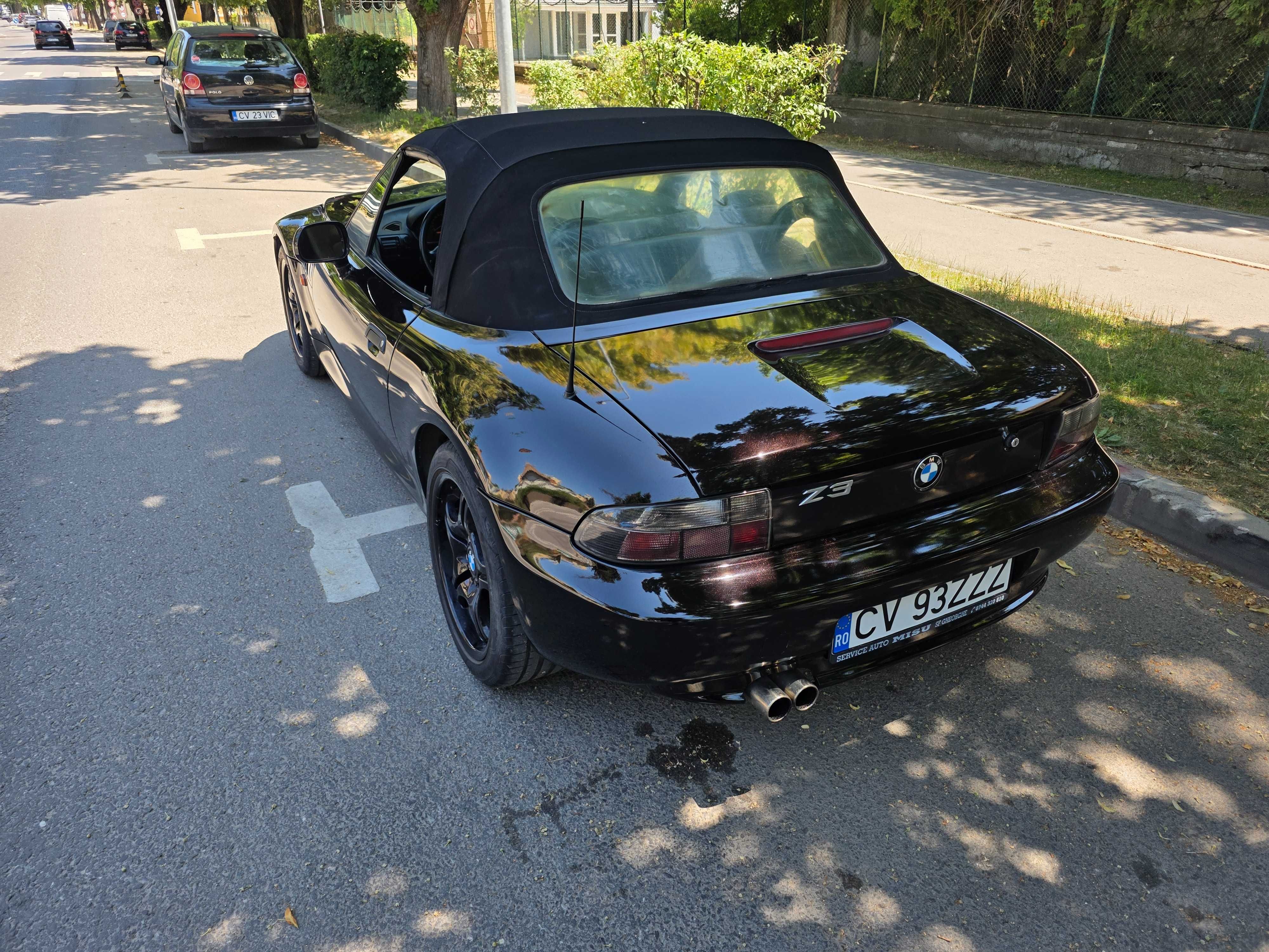 BMW Z3 1.8 Roadster din prima serie, anul fabricatiei 1996