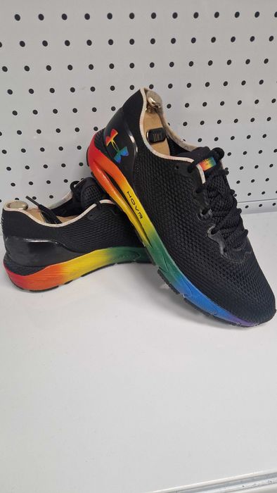 Оригинални мъжки маратонки- Under Armour HoVr