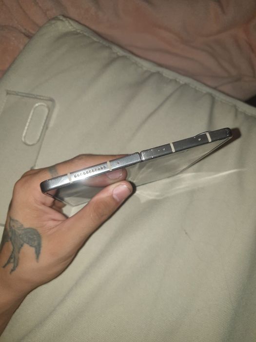 Samsung galaxi fold 4 256 gb