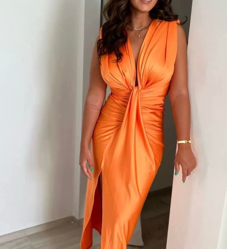 Rochie superbă, Italia,ascunse imperfecțiunile. Culori disponibile