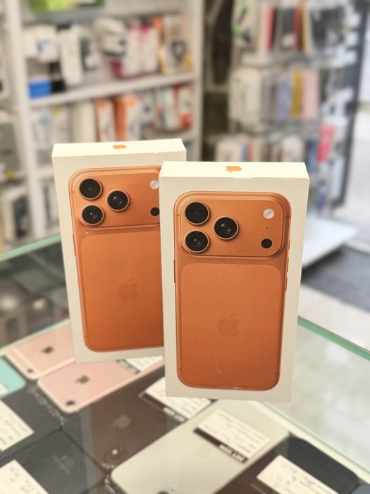 Apple iPhone 17 Pro 256GB Cosmic Orange