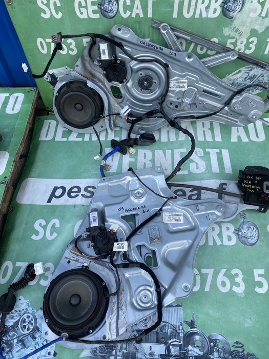 Macara electrică geam dreapta spate Kia Sportage 2011