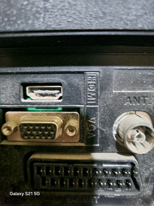 телевизор crown 22 инча