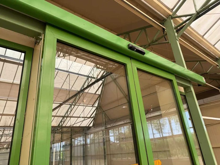 Автоматична плъзгаща външна врата търговско помещение алуминиева