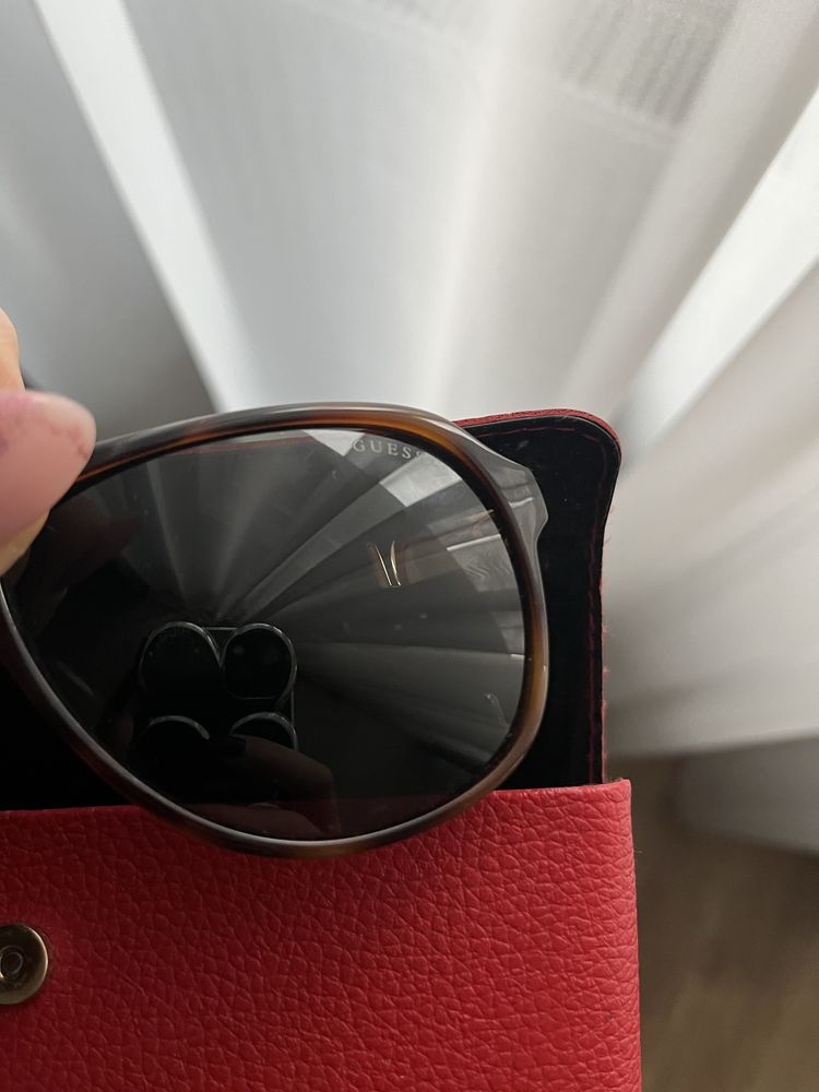 Дамски очила Guess