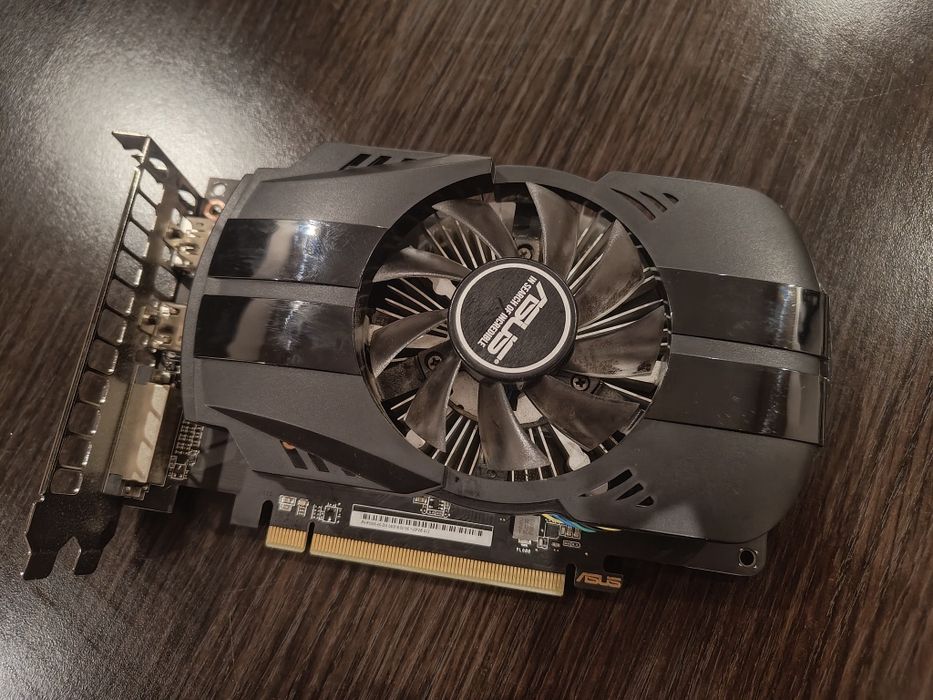 ASUS AMD Radeon RX 550 Phoenix