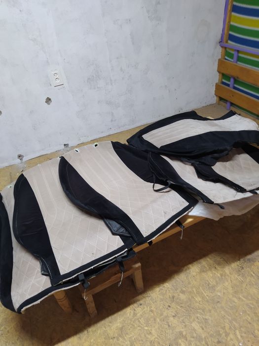 Комплект чехлов.