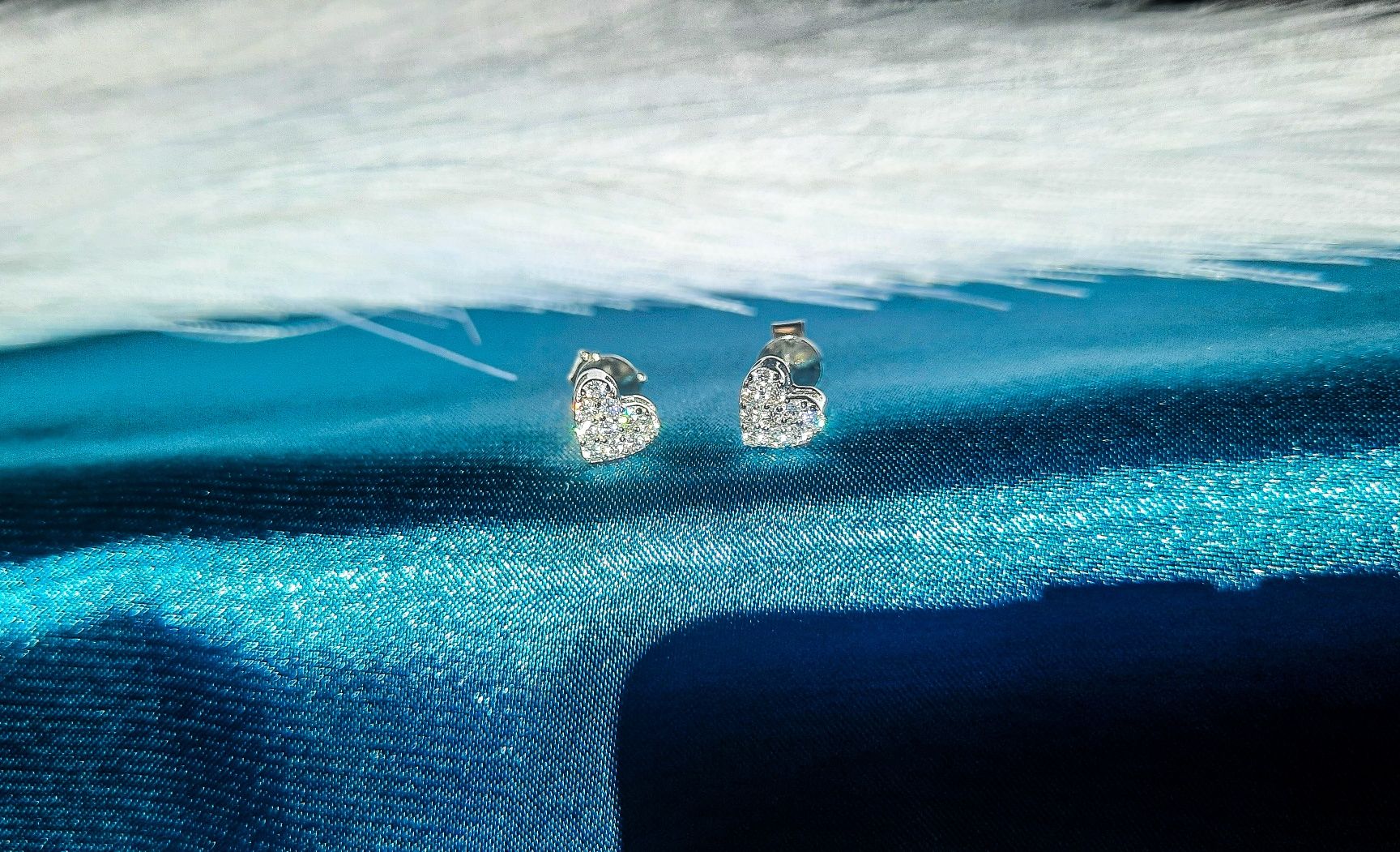 Cercei cu moissanite