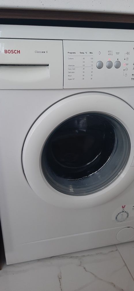 Пералня BOSCH работеща