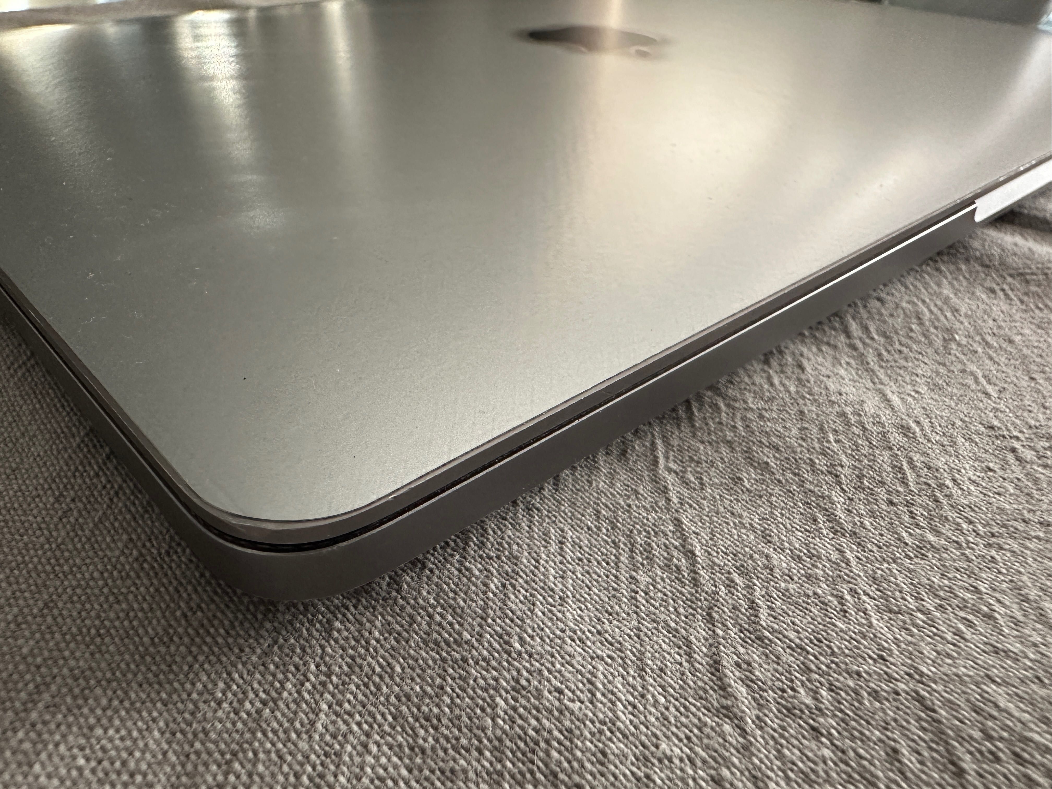 MacBook Pro 13 i7 16GB 1TB 2020