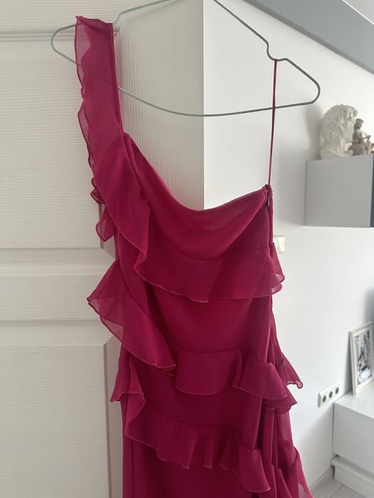 Рокля на mango ,като нова