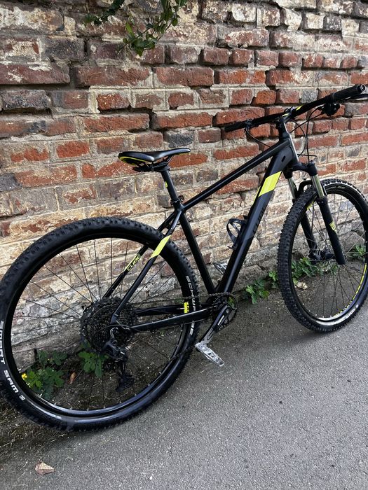 Bicicleta Cube Analog