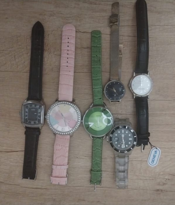 Lot de 18 ceasuri fashion