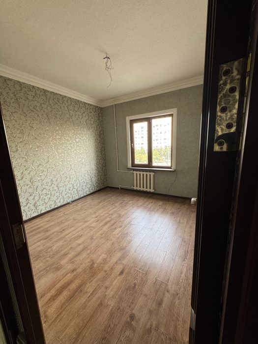 Sergili 7 malika toyxonani orqasida 3 xona yevro remont uy sotiladi sr