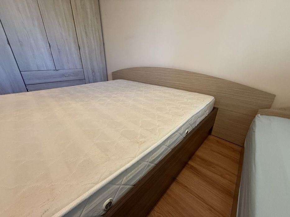 Спалня Ирим с двулицев матрак