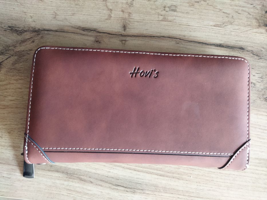 Портфейл от изкуствена кожа