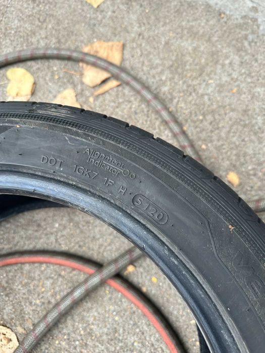 2бр. летни гуми 235/45/17 - Hankook