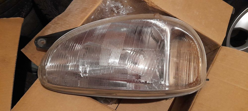 Фарове, стопове, кабели за свещи за Opel Corsa B