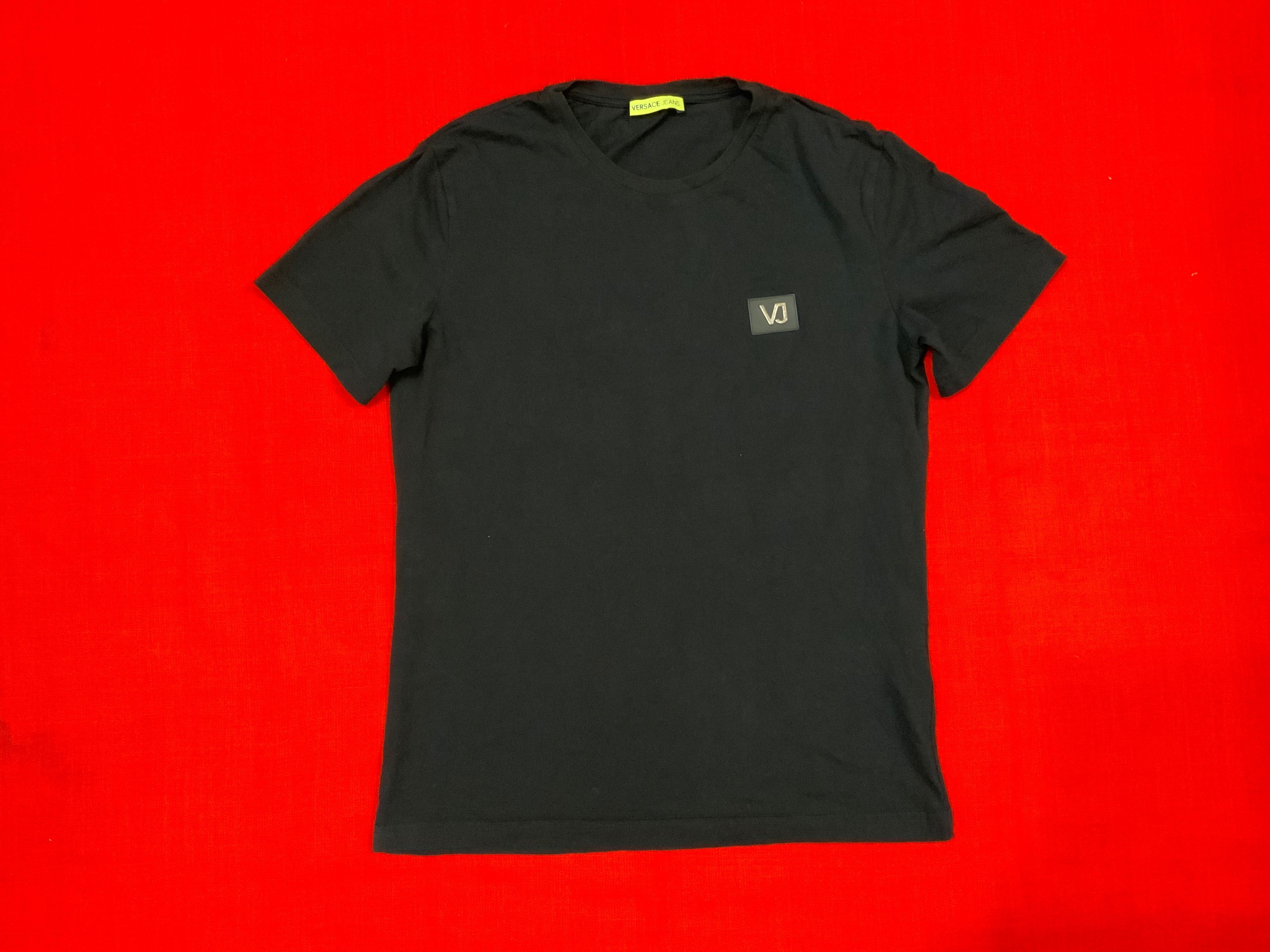 Versace-оригинална тениска 48 м-59л