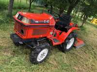 Vând tractor kubota B40 4x4 + freza tocator și plug