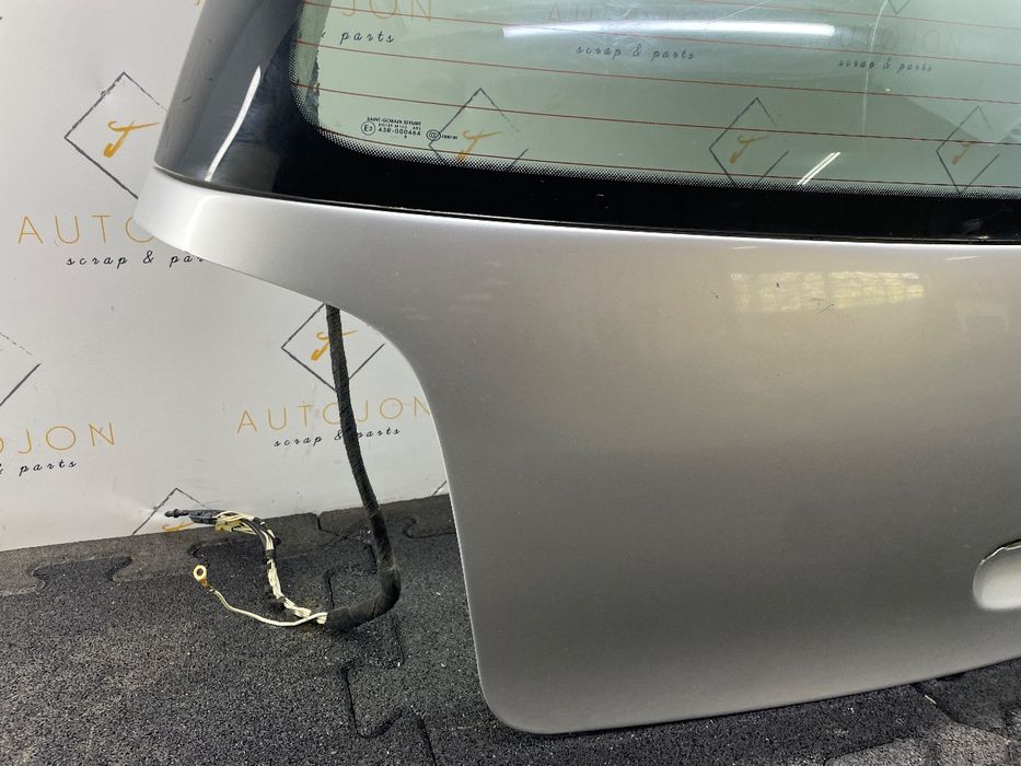 Haion cu luneta VOLKSWAGEN POLO (9N_) [ 2001 - 2012 ] OEM 6Q6827025Q /