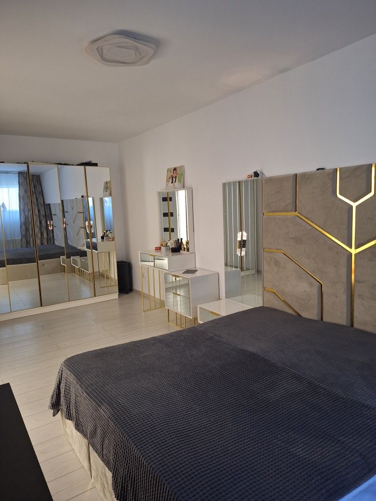 Vând apartament în București situat pe pucheni  ,
