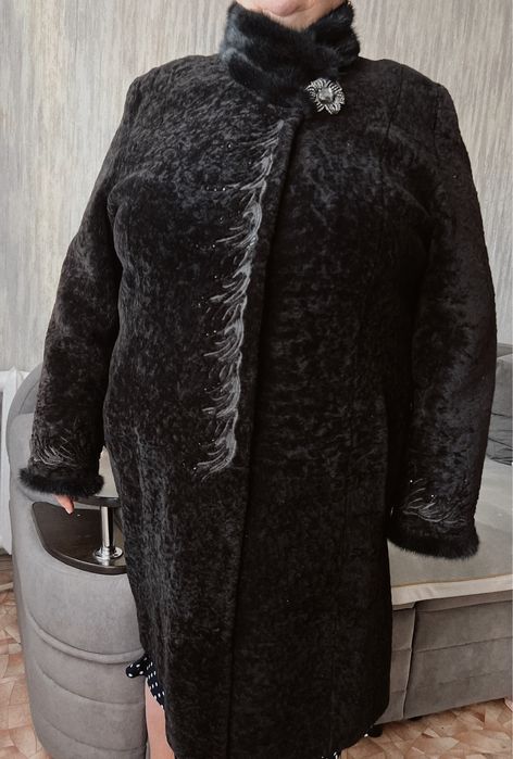 Продам шубу МУТОН р. 58-60