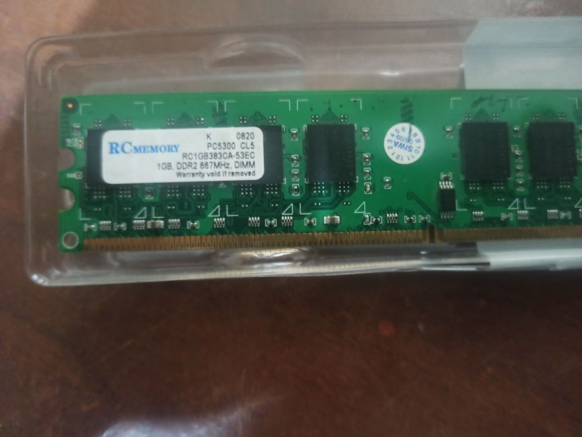 operativka ddr2 gb 667 MHz