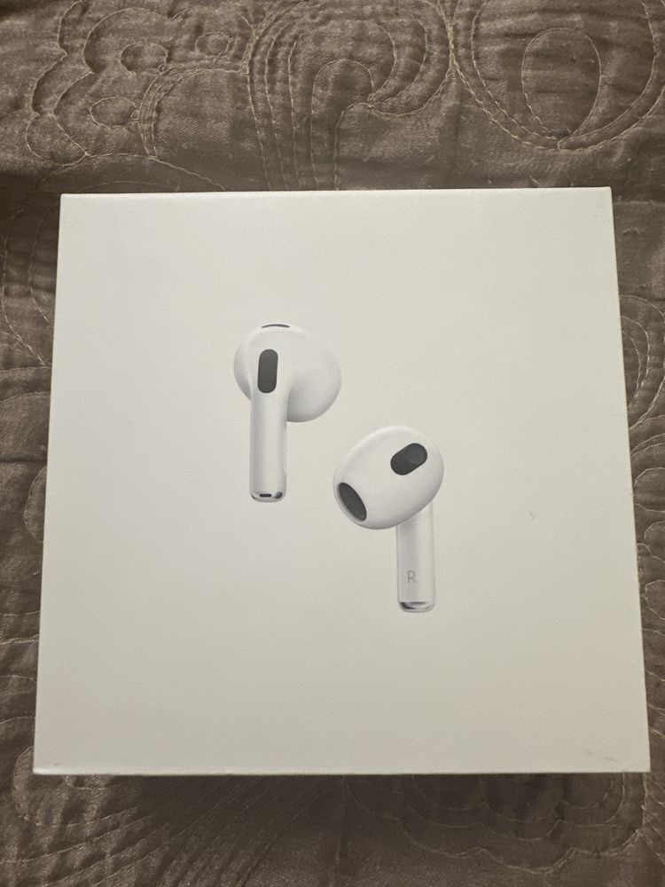 AirPods 3, MagSafe