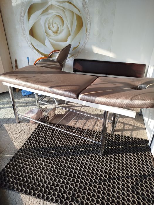 Продам кушетку б/у