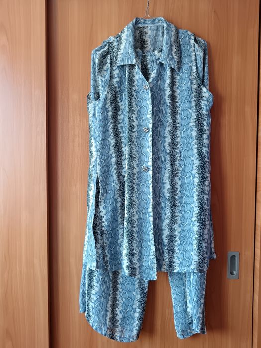 Vând Costum Damă de Vară Mărimea L