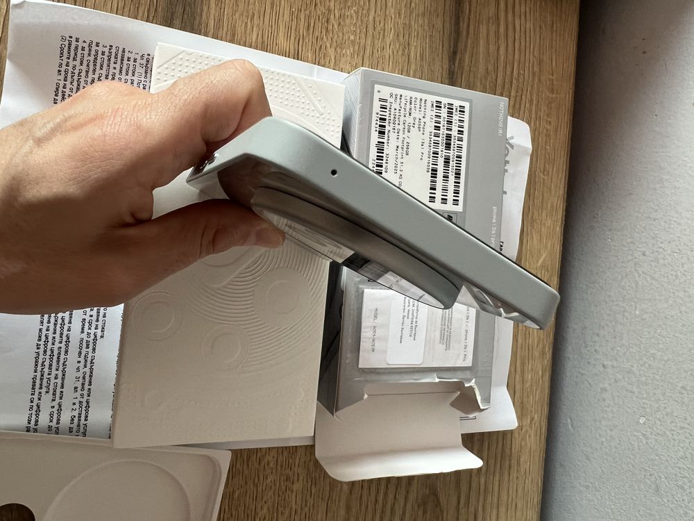 Нов Nothing Phone 3a Pro 12/256GB, Гаранция