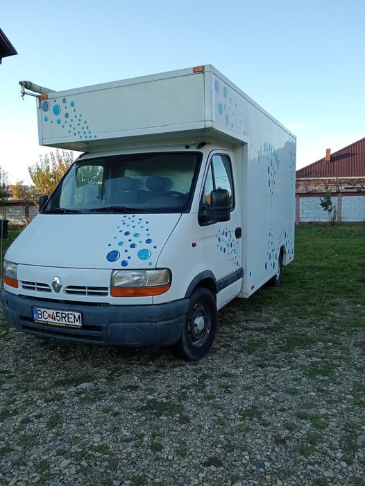 Autilitara fast food stradal