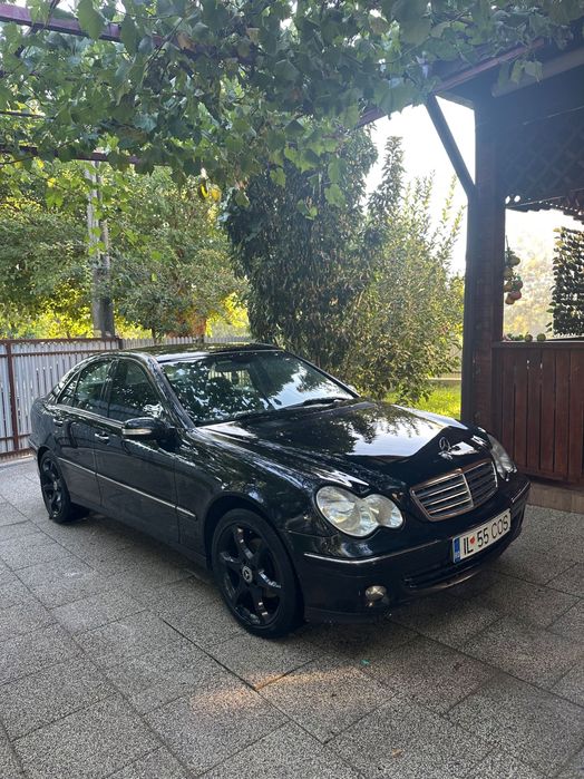 De vânzare Mercedes C200 W203