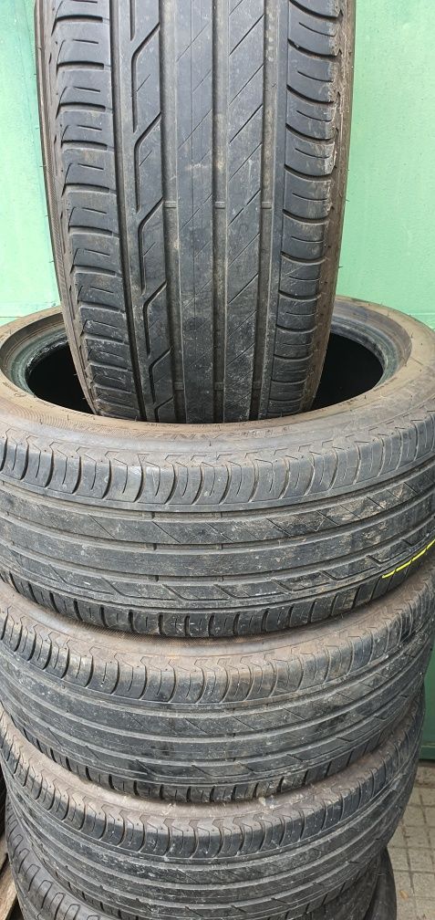 Гуми 4бр  215/50/18  1бр-75лв
