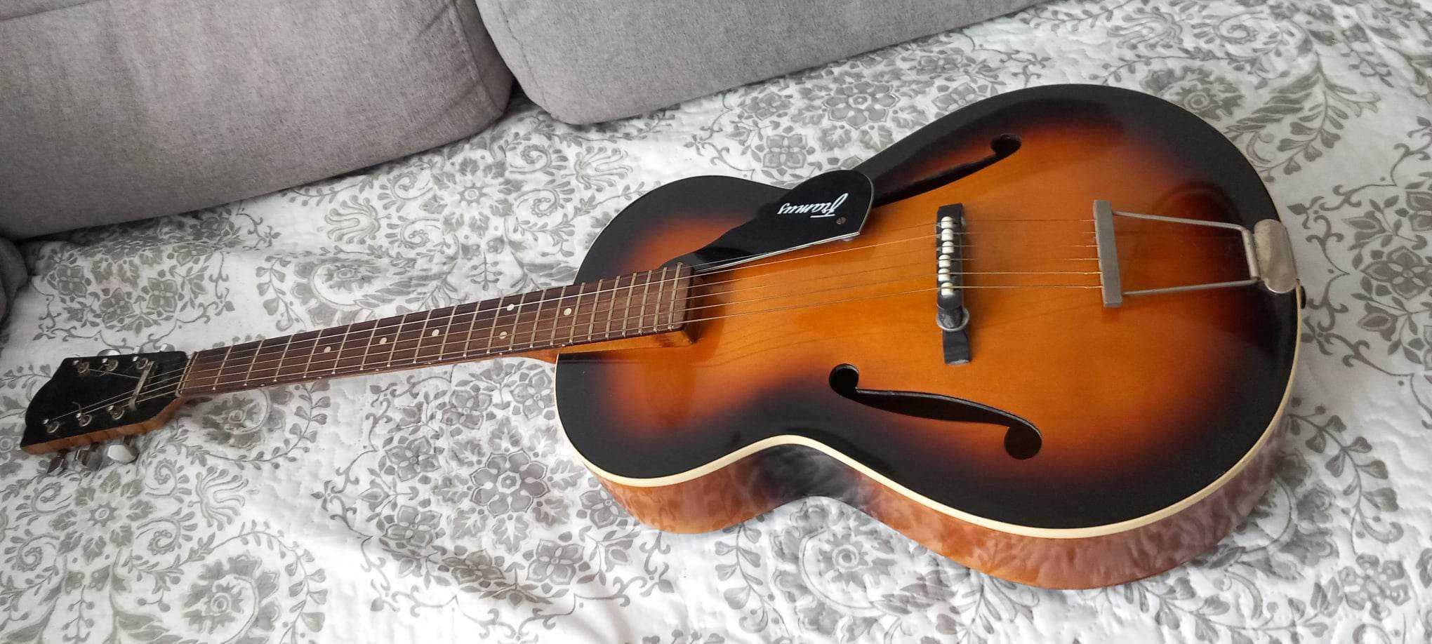 Vand chitara archtop , vintage Framus din anii 70