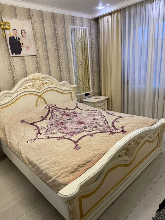 Продам спальный гарнитур