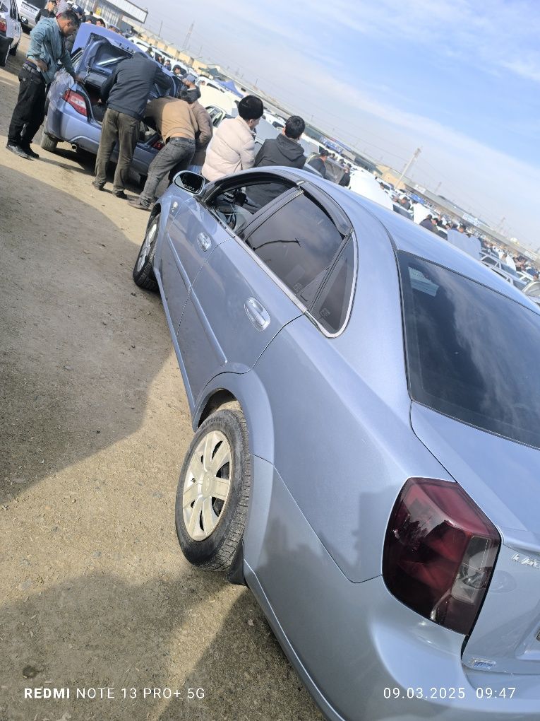 Lacetti 1.8 moshina zòr hamma ishi qilingan deyarli kamchiligi yoq