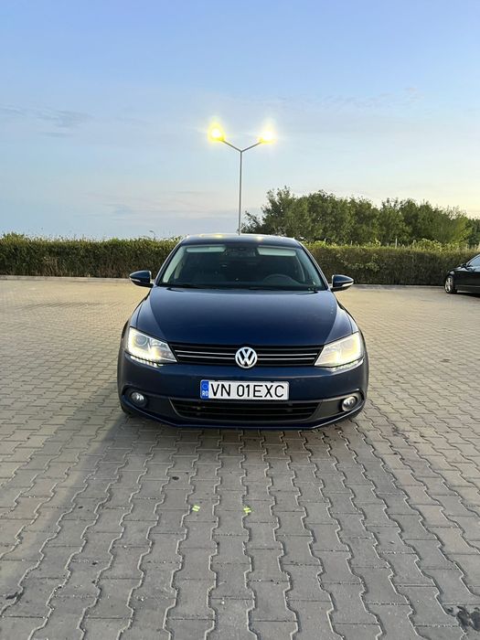 VW Jetta 2012 1.6 TDI DSG2 7+1 trepte