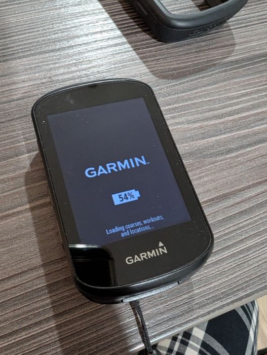 Продавам garmin edge 530