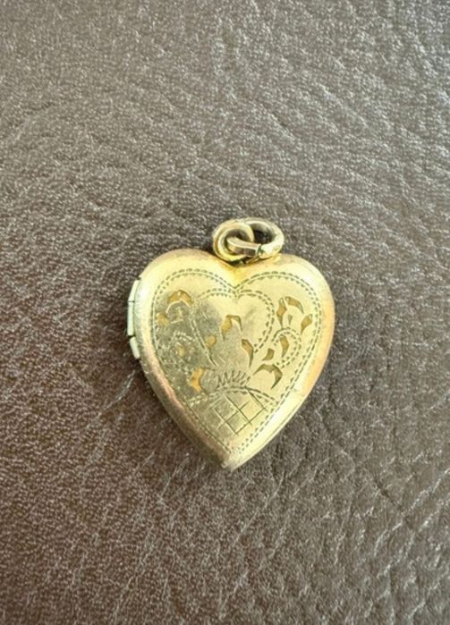 Pandantiv suflat masiv cu aur 10k