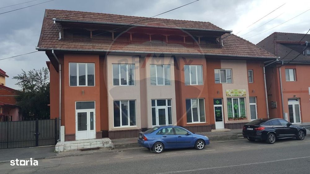 Spațiu comercial