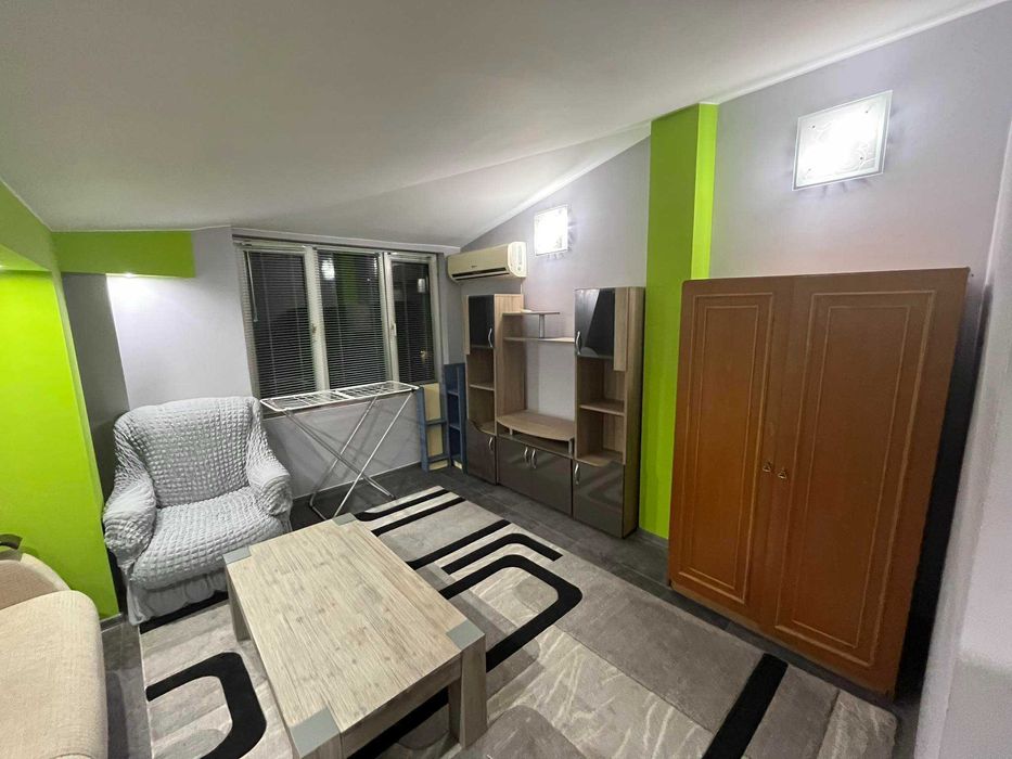 Дава се под наем Едностаен апартамент в Пловдив, Кючук Париж - 40 кв.м за 225 € - Снимка #1