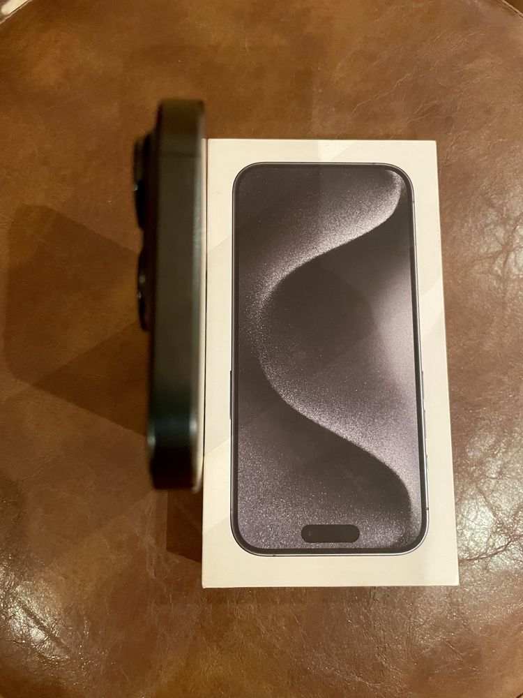 Гаранционен Iphone 15 Pro 128GB  90% батерия