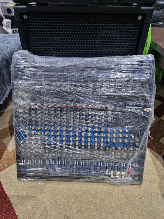 Колони пулд дина корд