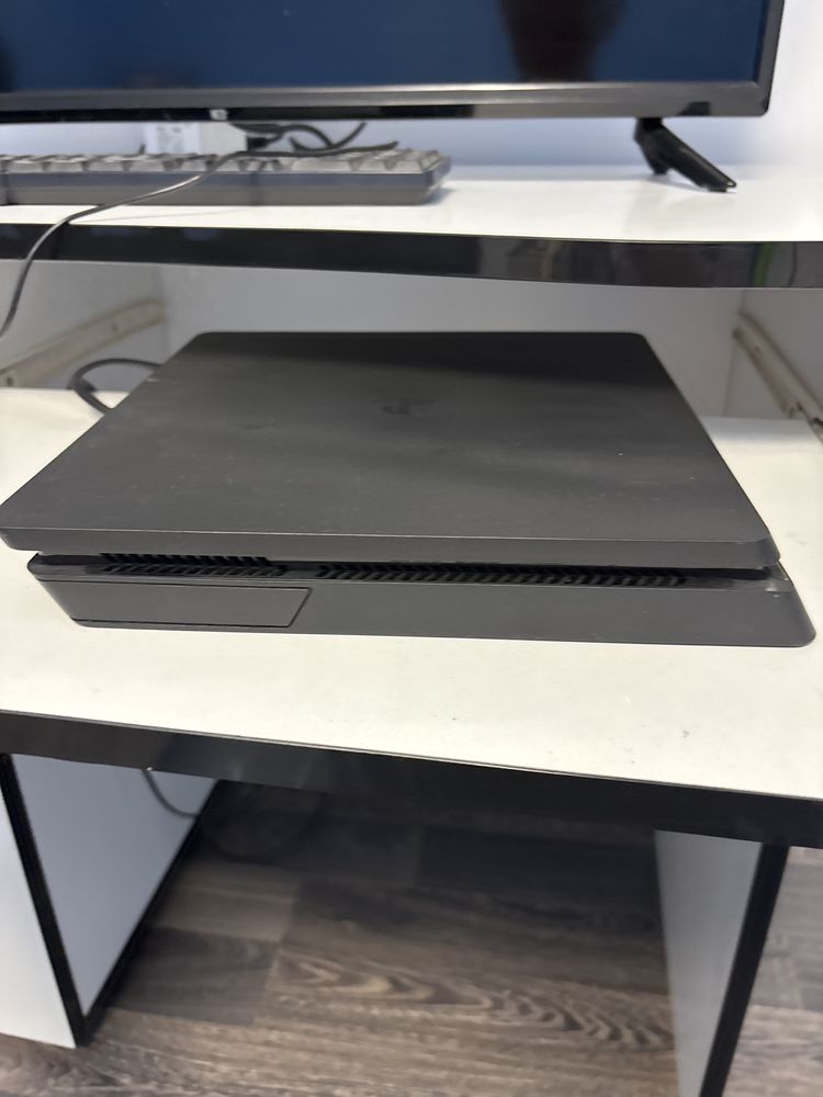 Sony PlayStation 4 Slim 500GB