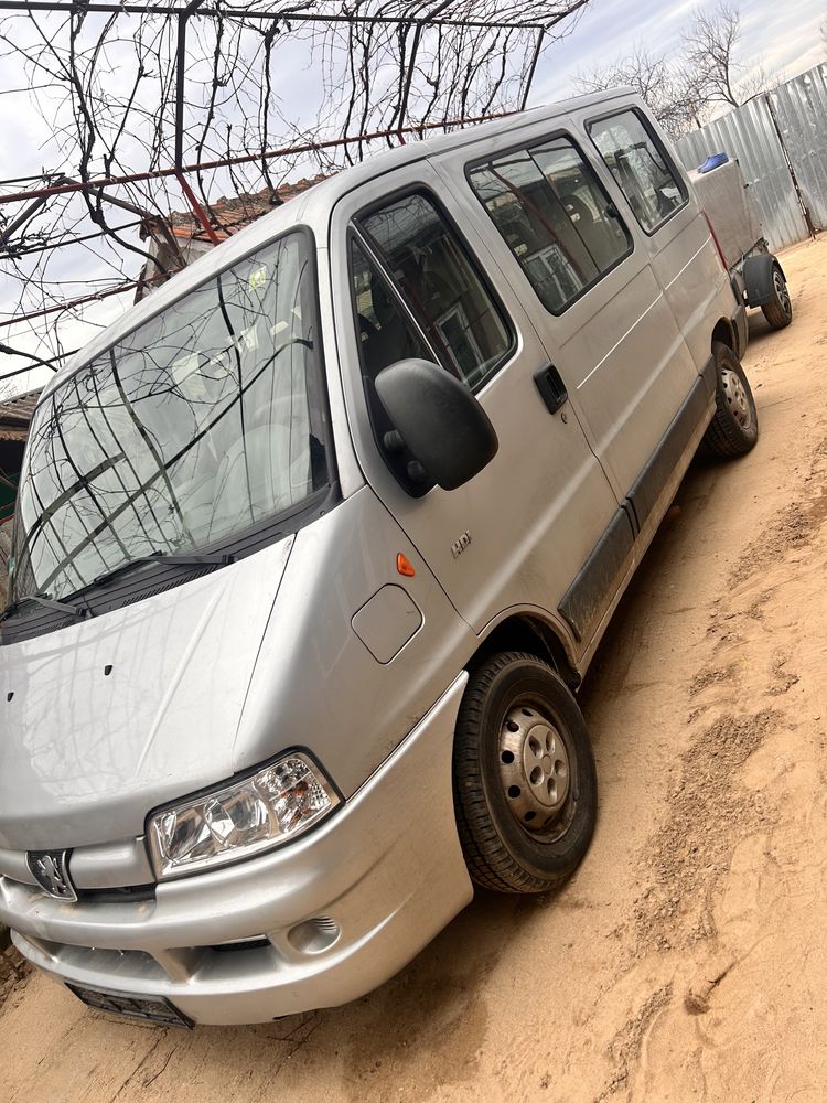 De vanzare Peugeot Boxer 8+1