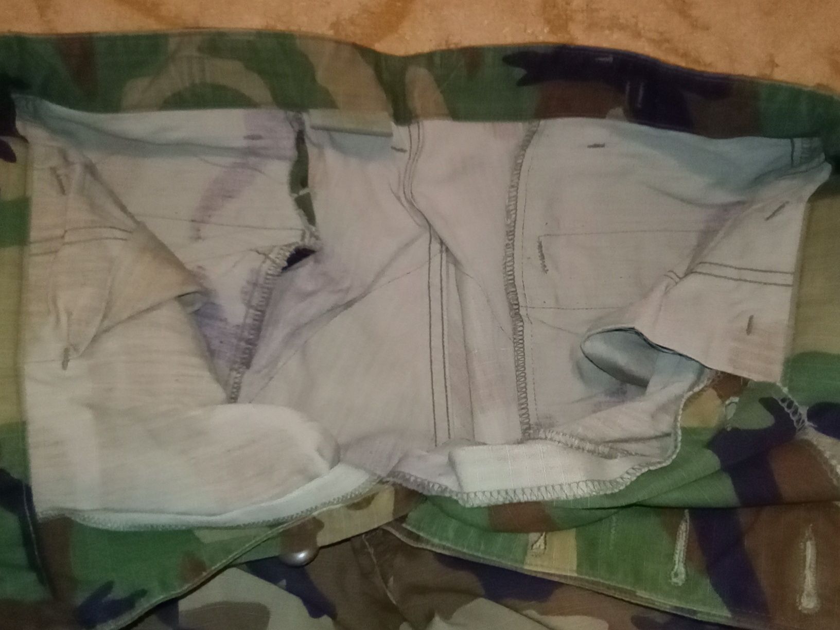 Pantaloni Army Camuflaj (Medium Short )