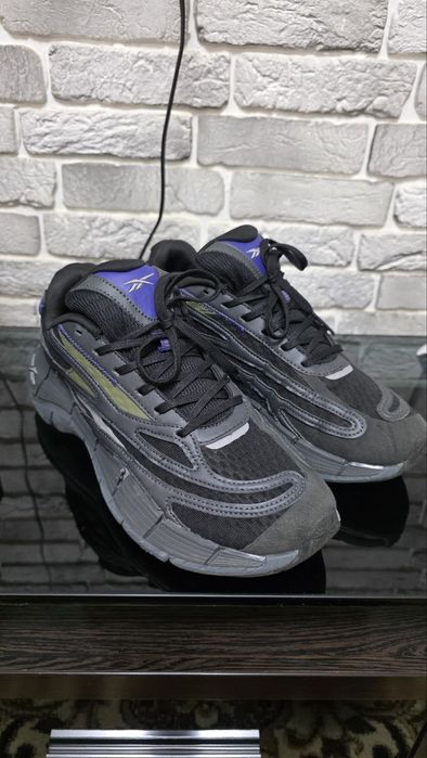 Оригинальные кроссы Reebok