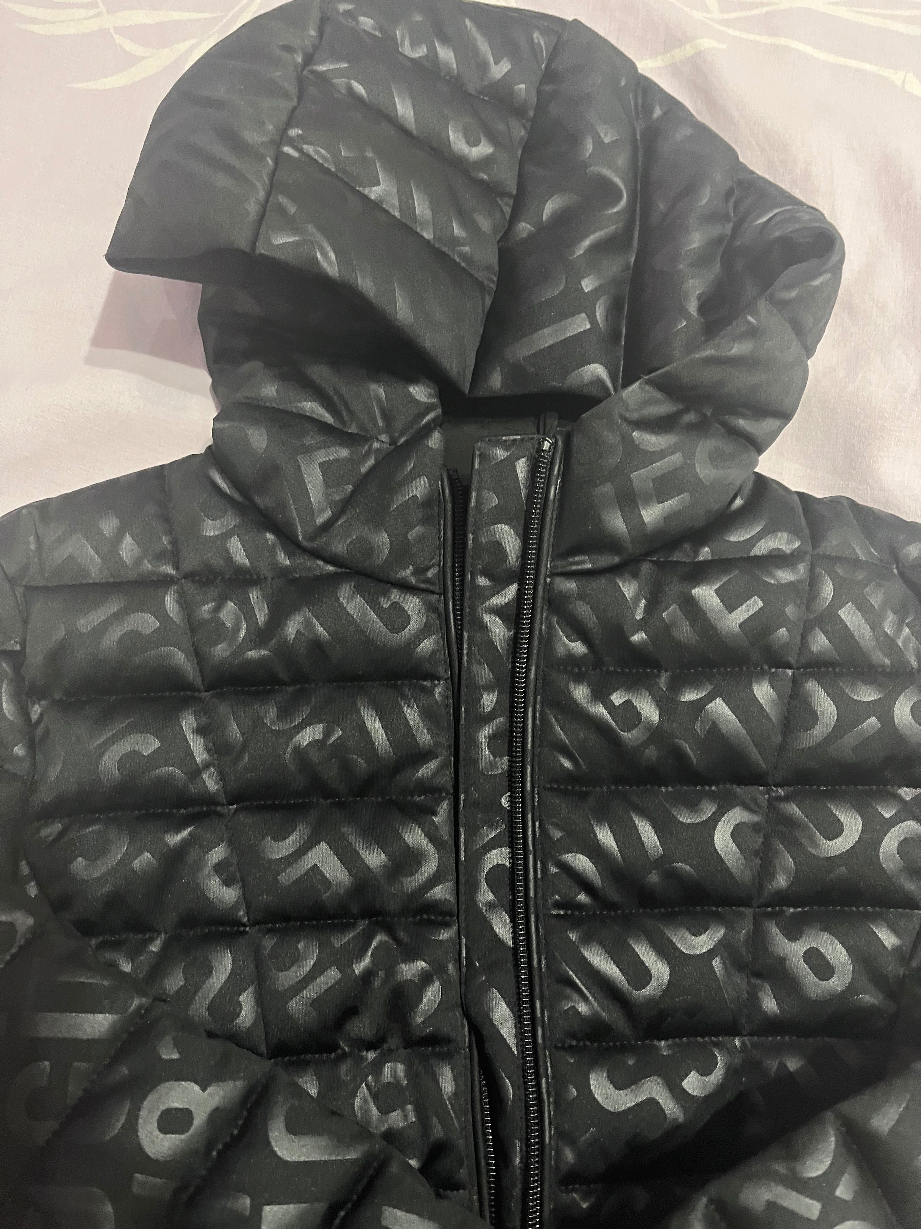 Пролетно яке Guess